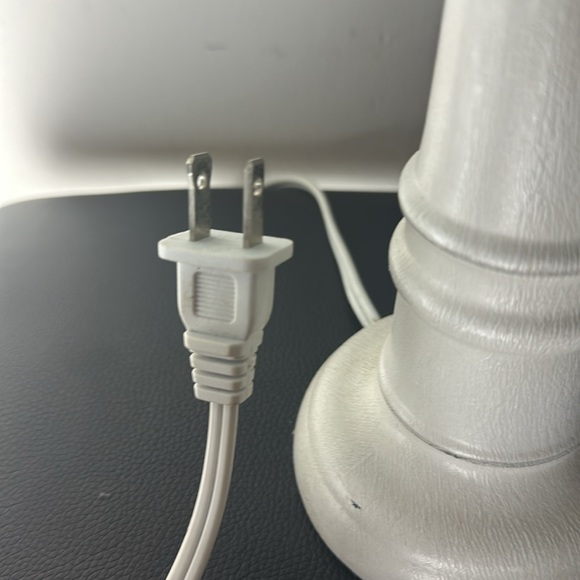 Lamp for nightstand, side table, desk etc. - Picture 3 of 7